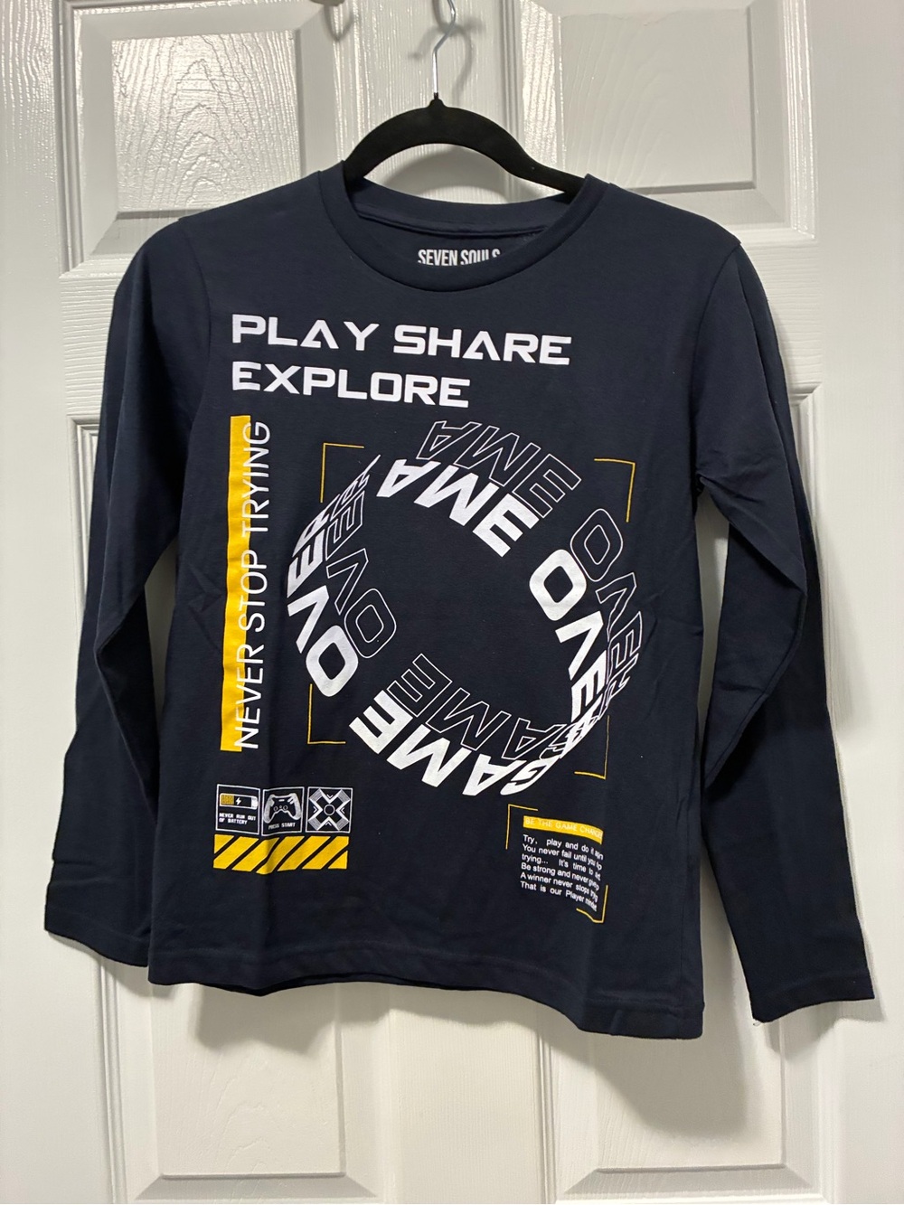 Boys' Navy 'Graphic Long Sleeve Tee